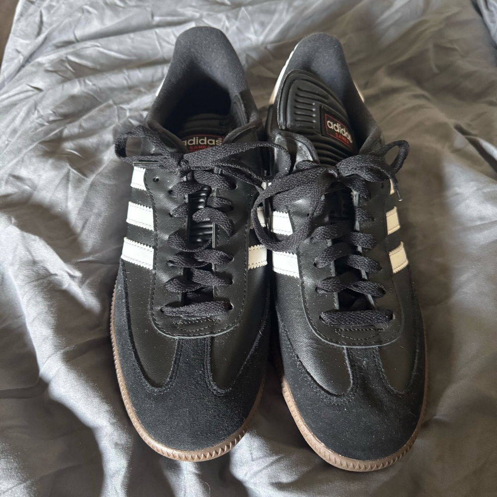 Men’s Adidas Samba Size 10